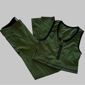 Adam Selman Sport Fitness Set – Size M
🌿 Eco-friendly & stylish